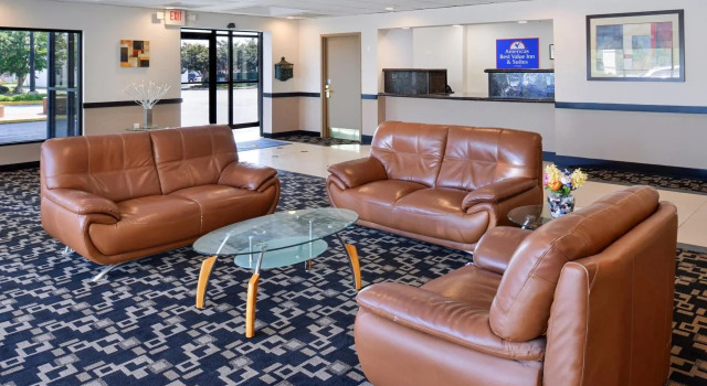 Americas Best Value Inn and Suites Lexington Park, Забронировать Мини-отель Мотели Лексингтон-Парк, рядом с Военно-морской музей Patuxent River, Мотель
