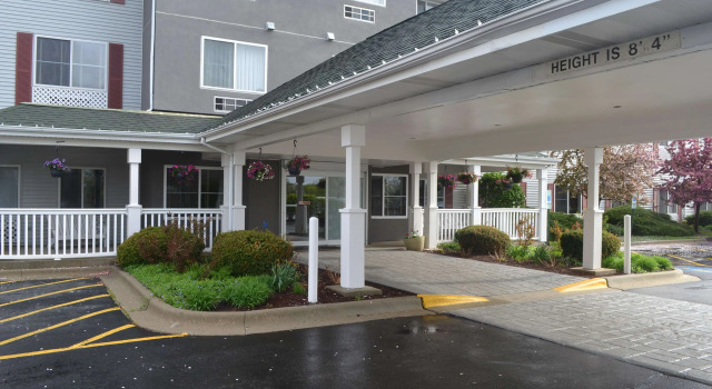 Country Inn and Suites Gurnee, Rezerwuj Hotel Hotele w Illinois z parkingiem, Parking