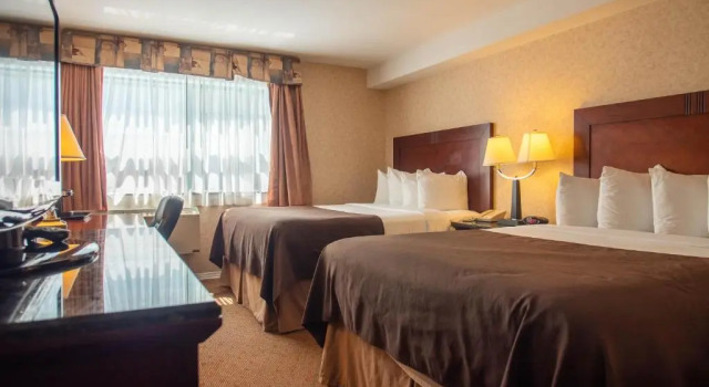 Четырёхместный номер Standard Prestige Aberdeen Lodge Kamloops