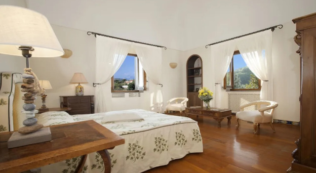 Вилла с 5 комнатами Amore Rentals - Villa Il Pino