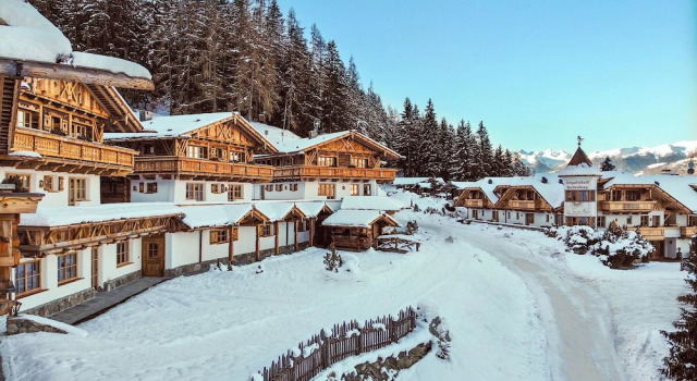 Chalets Almdorf Haidenberg, Забронировать Шале Отели Сан-Лоренцо-ди-Себато 4 звезды, 4*