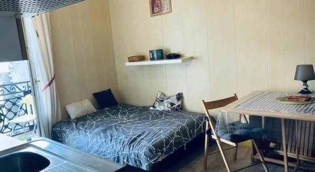 Nouveau Studio les fées draps inclus café thé à disposition, Prenota Appartamento Hotel a Alvernia con parcheggio, Parcheggio