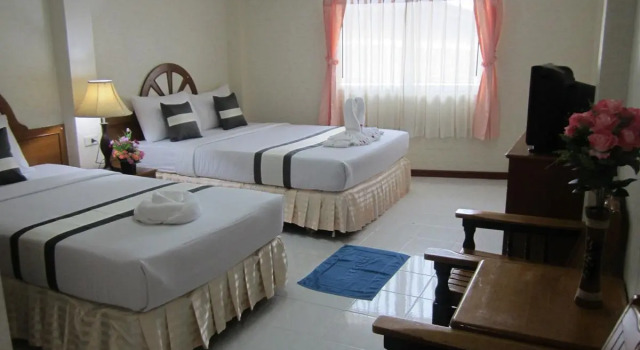 Трёхместный номер Standard Natacha Hotel