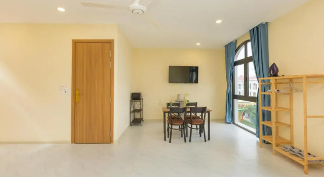 Четырёхместный номер Standard с балконом WHERE HOUSE HOMESTAY, Grandworld Phu Quoc