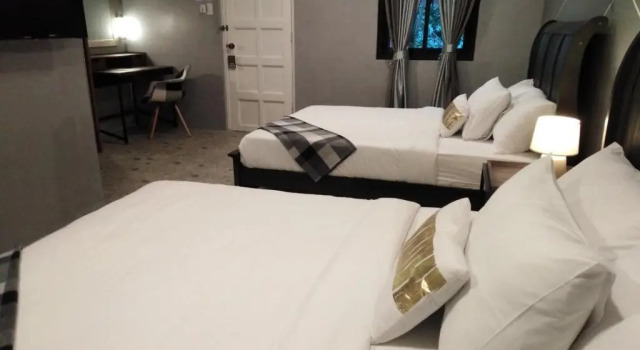 Четырёхместный номер Standard R Bed and Breakfast