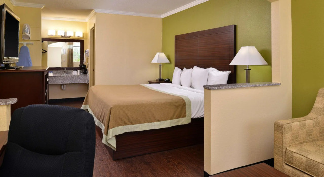 Люкс Americas Best Value Inn Winona