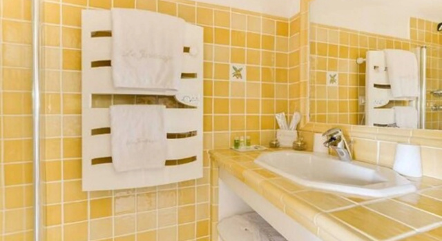 Chambre d'hotes Le Jardinage, Rezervasyon Otel Luberon otoparklı oteller, Otopark