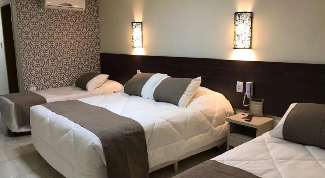 Четырёхместный номер Deluxe Hotel do Reinildo II