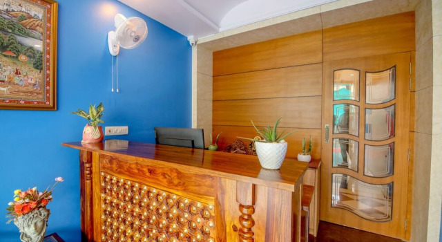 Hotel Gems Suites, Забронировать Отель Отели штата Раджастхана с парковкой, Парковка