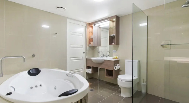 Люкс Executive с балконом CBD Luxury Accommodation