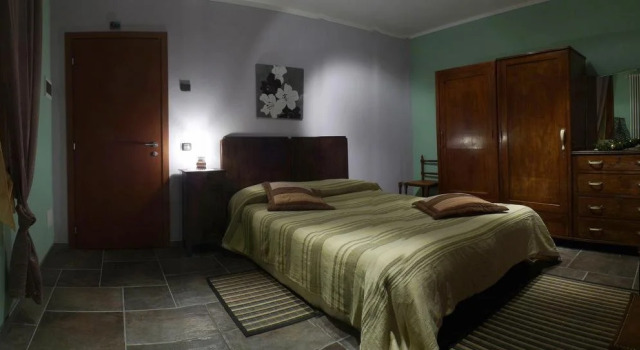 B&B Morgan, Забронировать Отель «постель и завтрак» Отели Армено с парковкой, Парковка