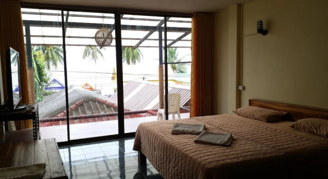 Hostel Beach Pirates Terrace, Забронировать Отель Отели Южного Таиланда с парковкой, Парковка