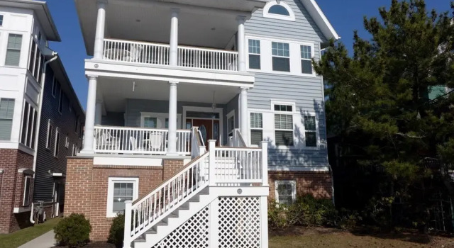 Oc822 Wesley Ave-2, Забронировать Отель Отели Оушен-Сити с парковкой, рядом с Shriver's Salt Water Taffy &amp; Fudge, Парковка