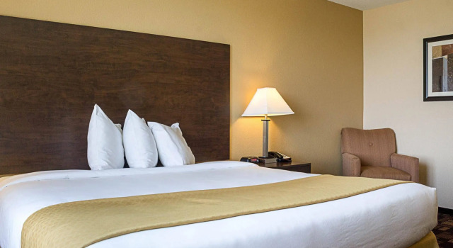 Econo Lodge Inn & Suites Minot, Забронировать Отель Майнот штат Северная Дакота