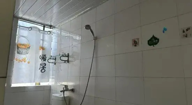 Zhixiang Hotel