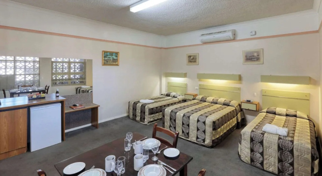 Семейный номер Standard Comfort Inn Crystal Broken Hill