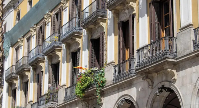 Hostal Ambos Mundos, Забронировать Отель Отели Барселоны 3 звезды, рядом с Музей восковых фигур, 3*