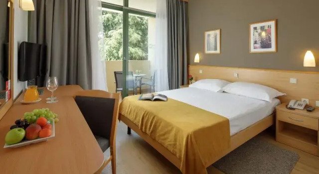 Двухместный номер Superior с балконом и с видом на парк Hotel Aurora Plava Laguna