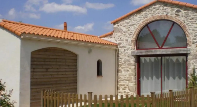 Gîte La Gaubretière, 4 pièces, 6 personnes - FR-1-426-112, Rezerwuj Hotel La Gaubretière 