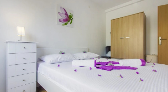 Apartments Lenija, Забронировать Апартаменты/квартира Отели в центре Ядрия, в центре