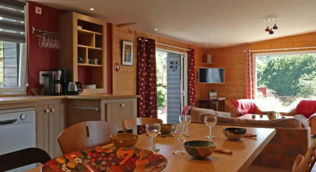 Maison indépendante avec spa nordique, piscine partagée et jardin - FR-1-497-116, Забронировать Отель СПА-отели Orne, SPA-услуги