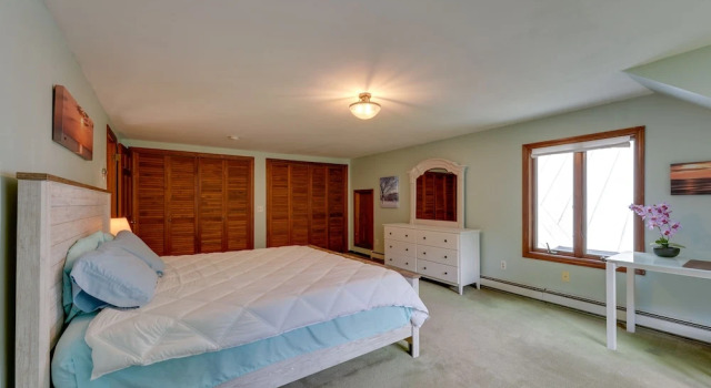 Коттедж Mendon Home w/ Hot Tub, Fire Pit & Near Skiing!