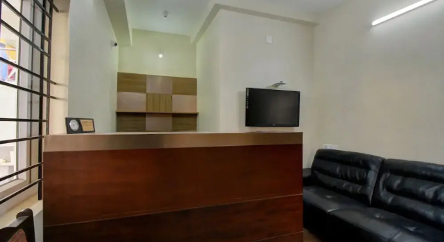 OYO 22536 Vishaak Inn, Забронировать Отель Отели штата Тамилнада с завтраком, Завтраки