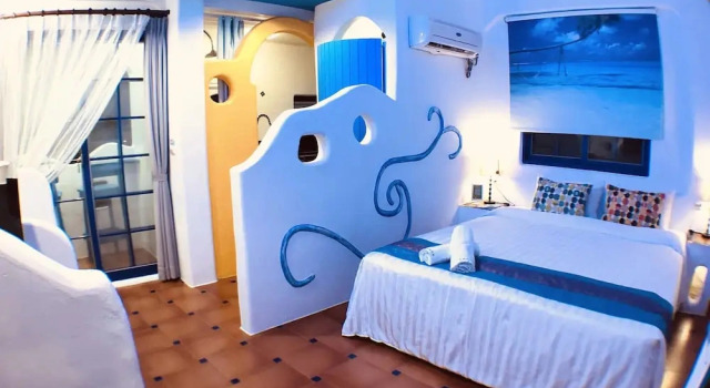 Четырёхместный номер Standard с балконом и с видом на море Beach Love Homestay