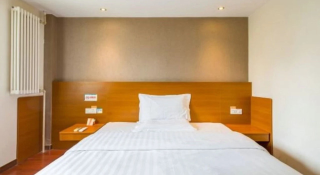 7Days Inn Chain Hotel (Harbin Chengde Square Baroque Scenic Area)