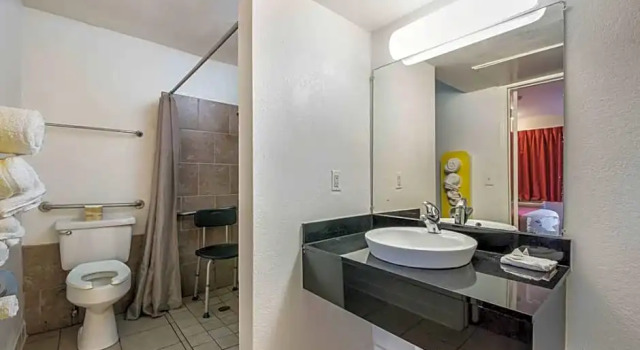 Номер Standard Motel 6-Bessemer, AL - Birmingham
