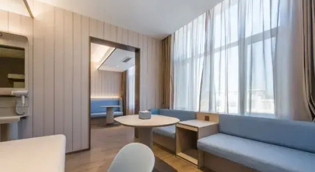 Люкс HanTing Hotel (Hengshui Zaoqiang Xinyu Lou)