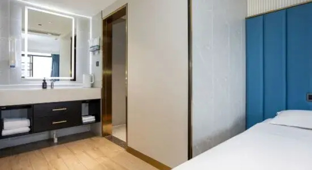 Люкс Superior WanYoo Esports Hotel (Shanghai Jiading Xintiandi)