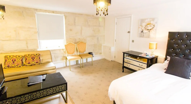 Thirtyfive B&B
