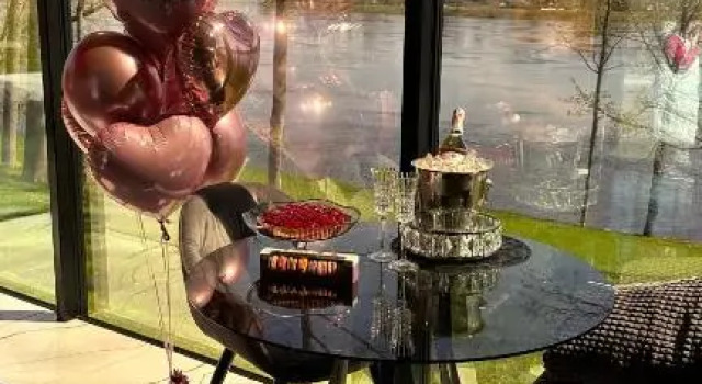 7Mirrors, Rezervovat Penzión Hotely v Zemgale s parkováním, Parkování