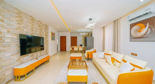 Семейные апартаменты с балконом и с видом на море Royal Apartments