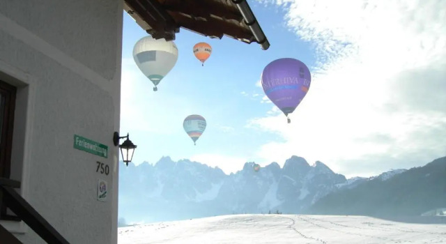 Ferienwohnung Renate Hubner, Book Hotel Gosau 