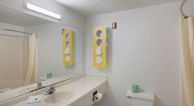 Четырёхместный номер Deluxe Motel 6-Bedford, TX - Fort Worth