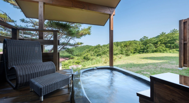 Ryuusen Bettei Kanzanchogetsu, Book Hotel Zao 