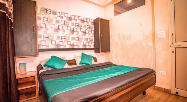 Triple one Hostels and Hotels, Rezervovat Hotel Rišikéš Uttarakhand