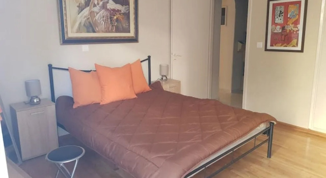 Koukaki Urban Apt At Drakou Pedestrian, Забронировать Отель Неос-Космос Афины, рядом с Холм Филопаппос
