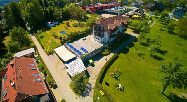 Апартаменты с видом на сад Ferienwohnungen Petschnig 2