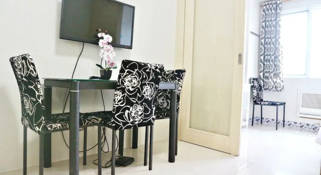 Номер Standard c 1 комнатой с балконом SEA RESIDENCES CONDOTEL Near MOA