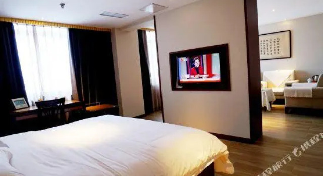 Люкс Deluxe Jincheng Hot Spring Hotel