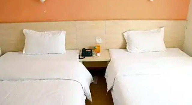 Двухместный номер Standard 7 Days Inn Huizhou Danshui Municipal Square