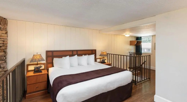 Четырёхместный номер Standard River Terrace Resort & Convention Center