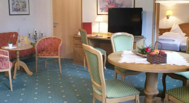 Полулюкс Sporthotel Xander