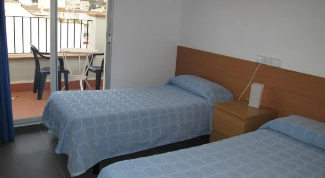Двухместный номер Standard с балконом Hostal LAlba