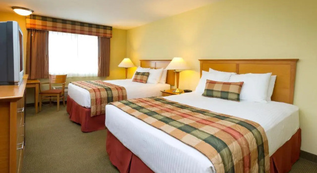 Четырёхместный номер Standard The Marina Inn