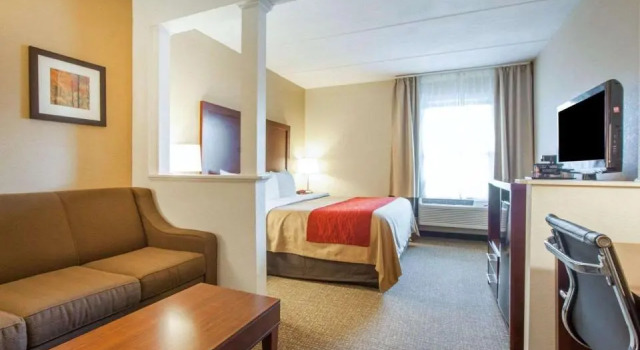 Люкс Comfort Inn at Royal Blue