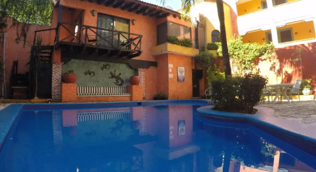 Люкс с видом на бассейн Hacienda Maria Bonita Hotel